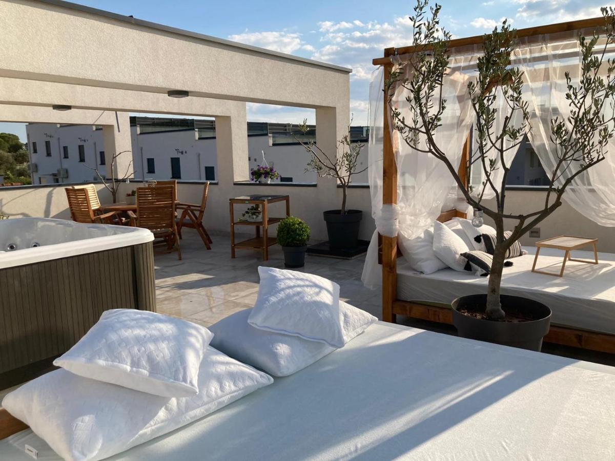 Rooftop Spa Lägenhet Trogir Exteriör bild