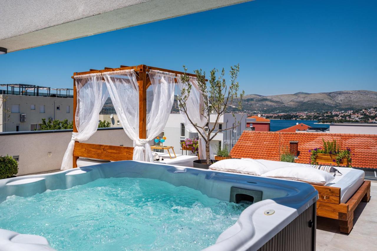 Rooftop Spa Lägenhet Trogir Exteriör bild