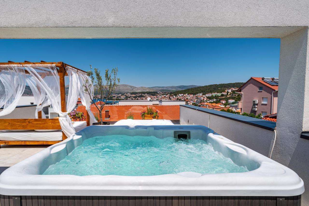 Rooftop Spa Lägenhet Trogir Exteriör bild